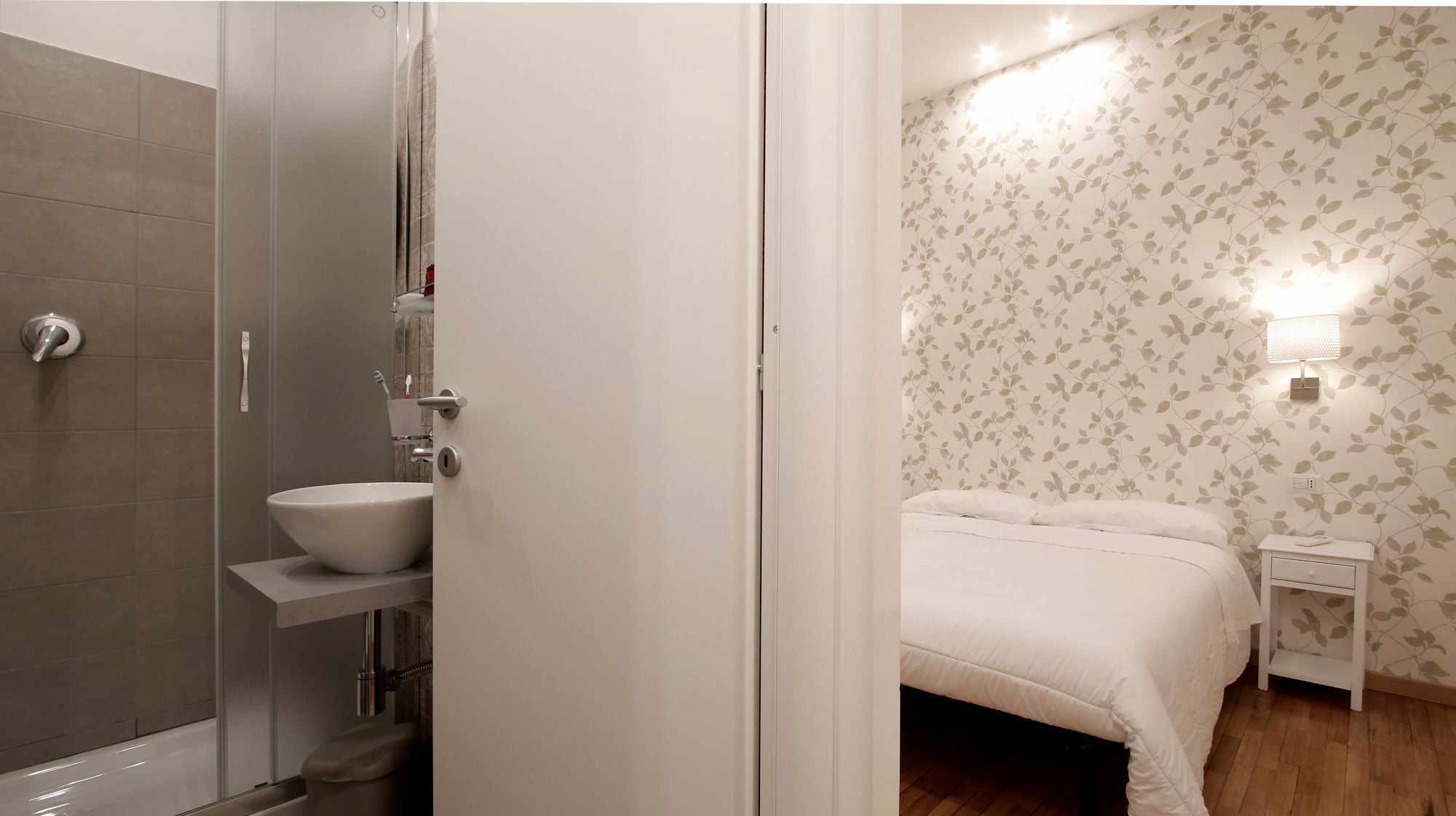 Domus Iuliae Hotel Рим Екстериор снимка